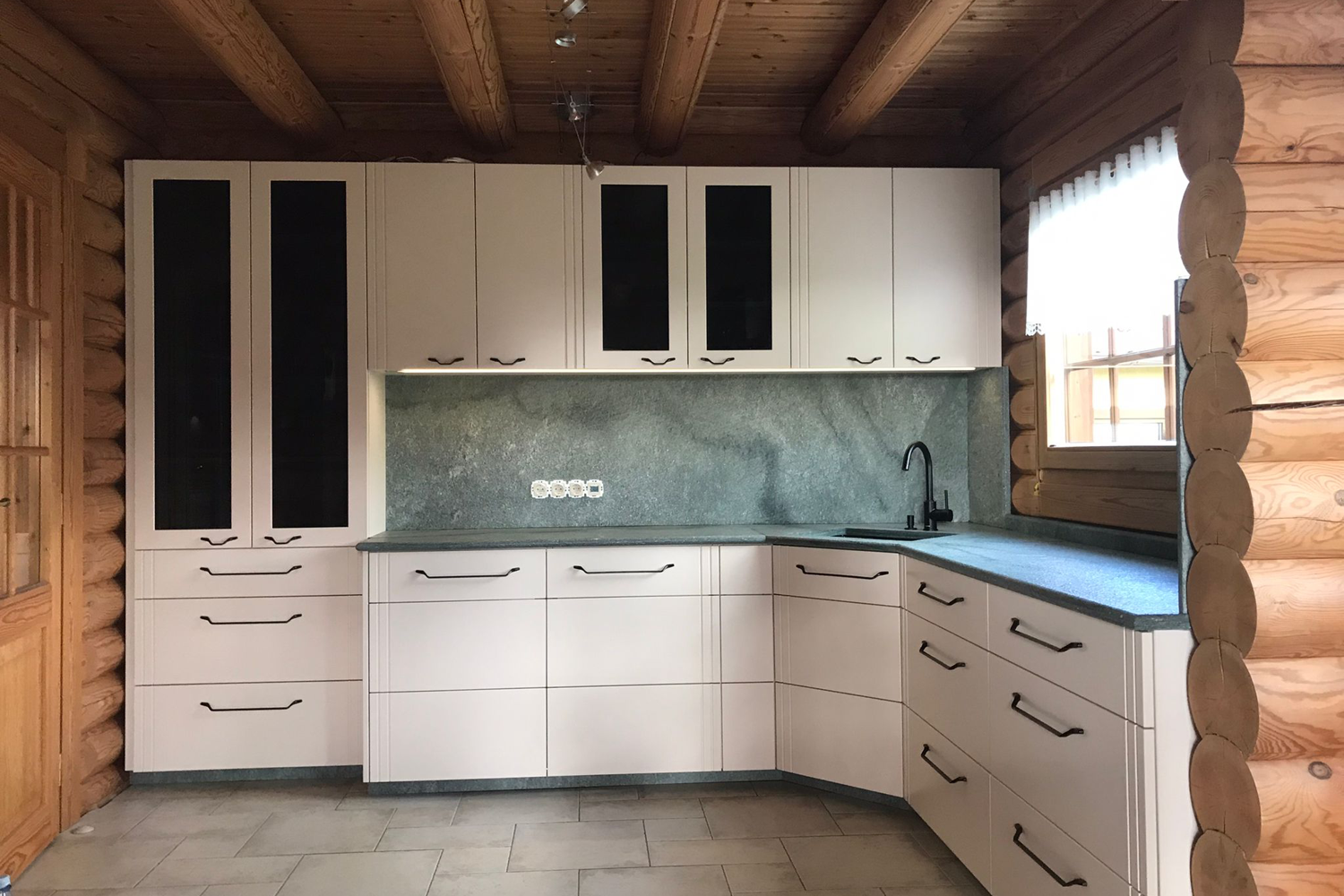 Urig schöne Küchen - Bieber Schranksysteme